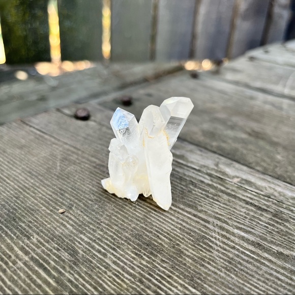 Clear Quartz Crystal Cluster Self Standing - Picture 4 of 16